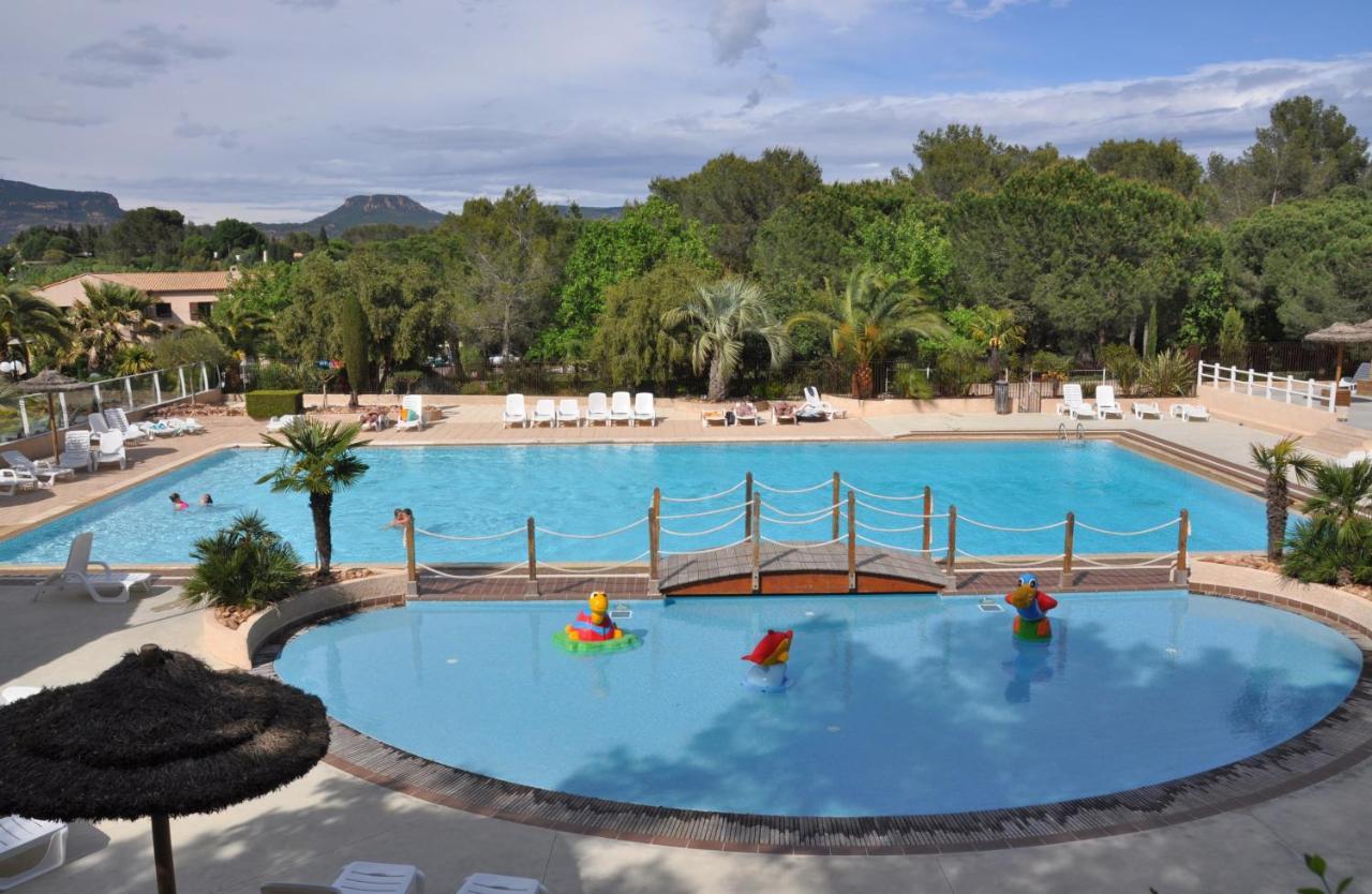 Greenchalets Roquebrune Sur Argens Exteriör bild