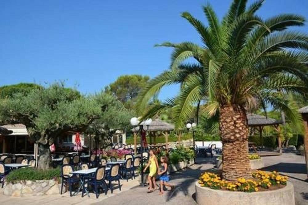 Greenchalets Roquebrune Sur Argens Exteriör bild